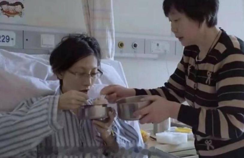2015 年，上海一名怀孕五月的女博士确诊癌症，婆婆火速变卖 300 万婚房匆匆