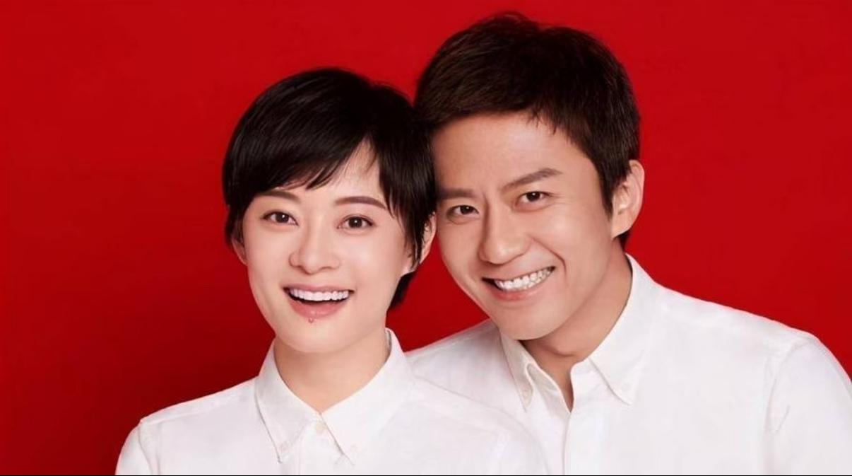 邓超回忆孙俪哭鼻子哈哈哈哈哈一段领证回忆看得人心软软，邓超清晰记得孙俪哭鼻子的小