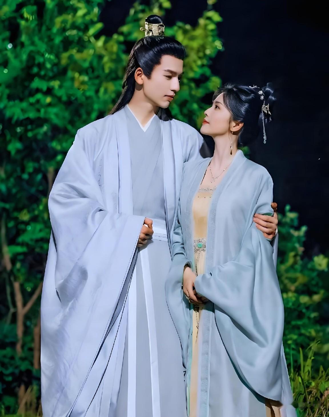 与“张凌赫演过情侣的女明星”，白鹿，陈都灵，田曦薇，虞书欣，赵今麦，景甜，哪组最