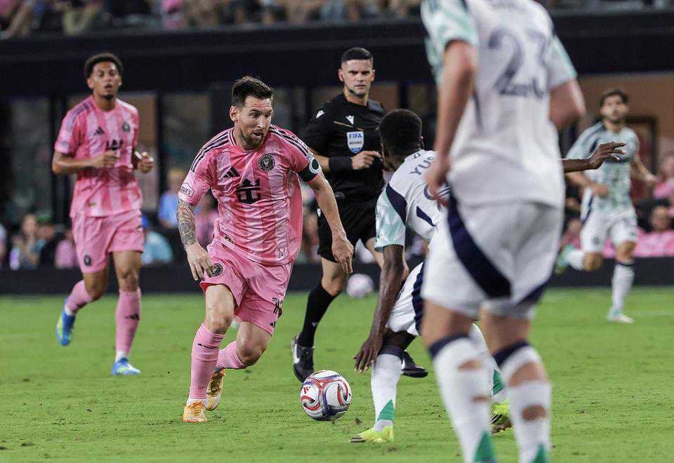 1-1！迈阿密新主场遭3连平 38岁梅西轰6脚+失良机 连续2轮未破门足球在北京