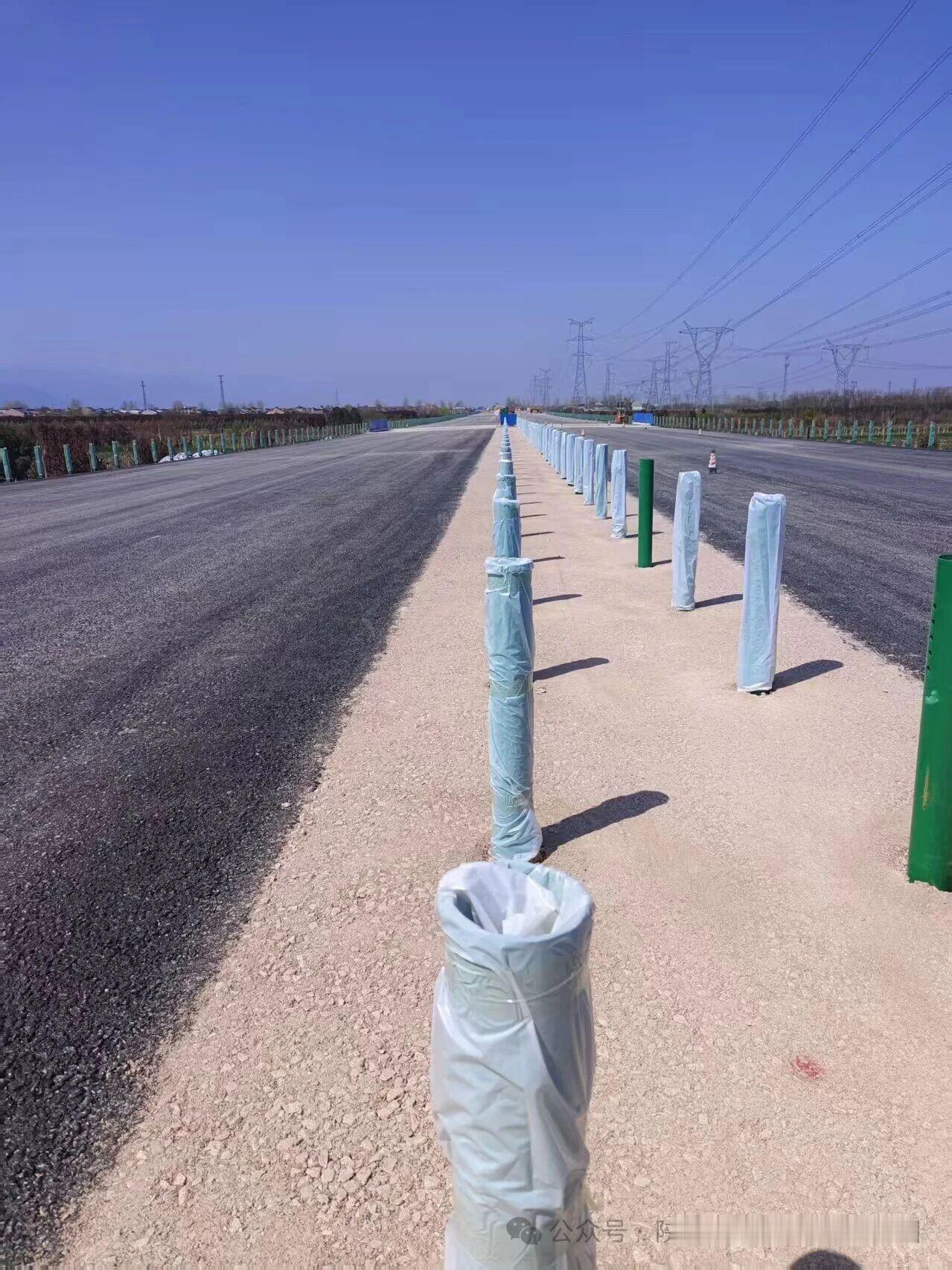 最新！鄠周眉高速公路交安工程HZM-J01标和HZM-J02标项目进度条刷新..