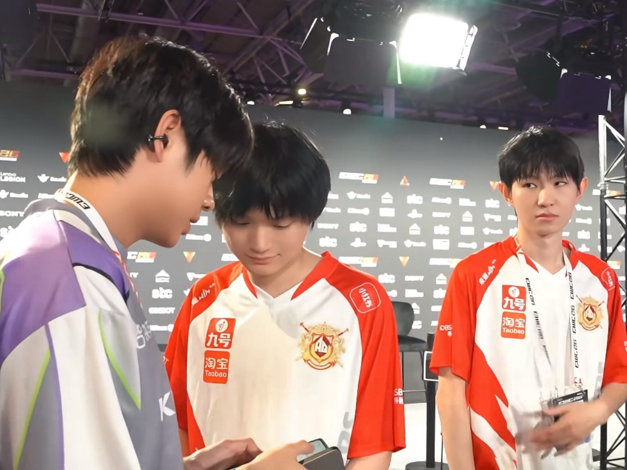 “炒cp去了”“和流浪炒cp去了” 
