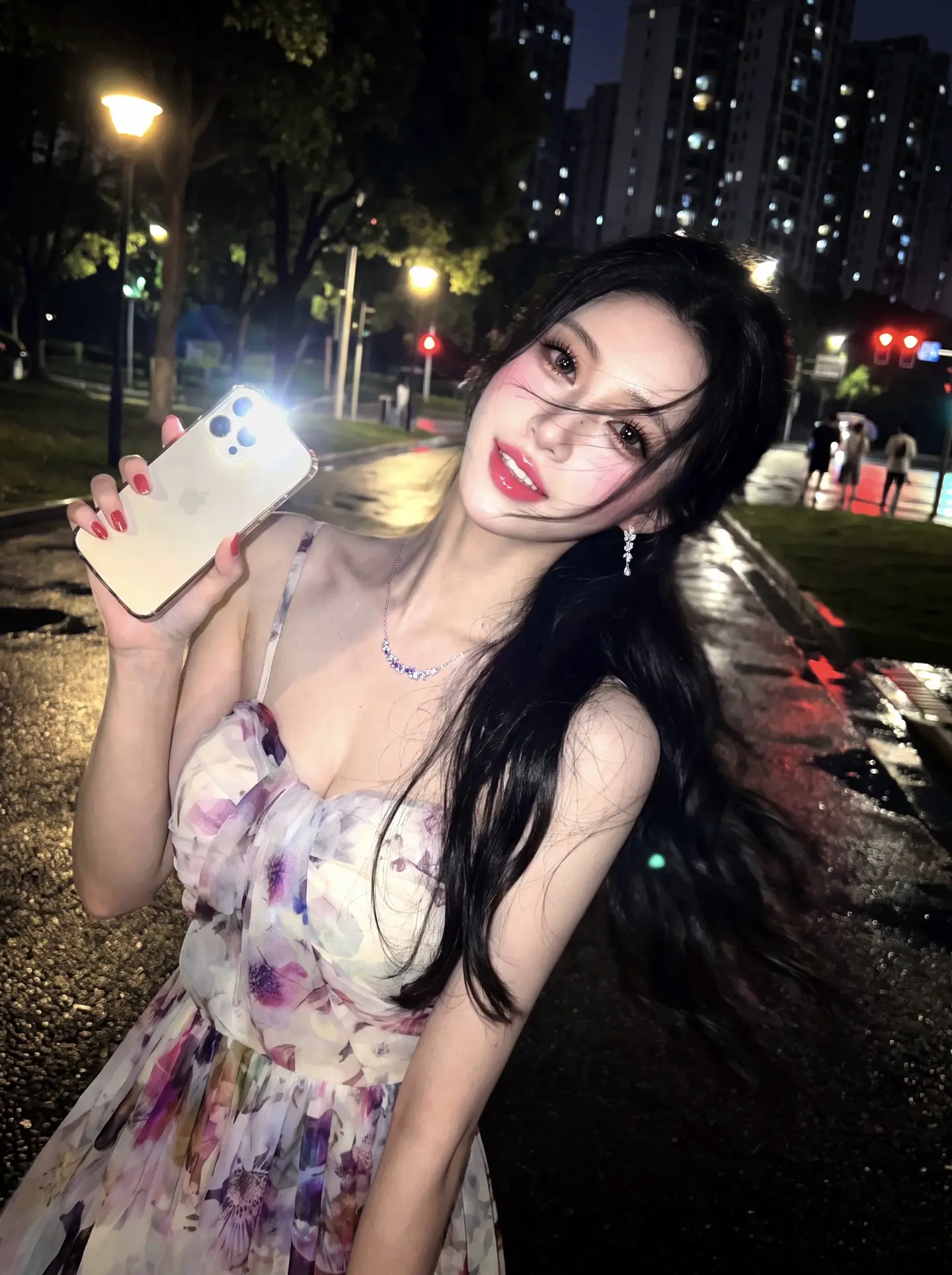 地球没了你一样会转 可我不是地球 也不能没了你