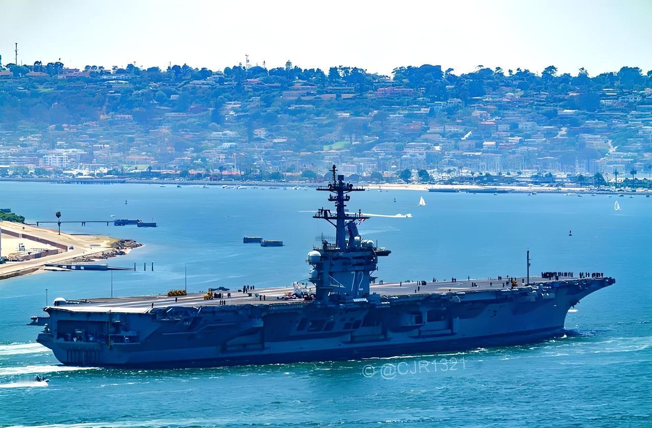 美军已进入打击阵地，对伊朗的武力袭击风险越来越大，战争阴云算是彻底笼罩在中东上空