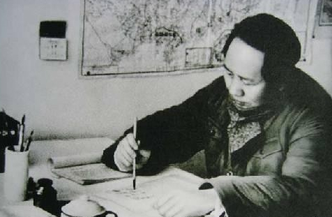 1949年，毛泽东入住中南海丰泽园菊香书屋，在这里生活、工作了17年，新中国诸多