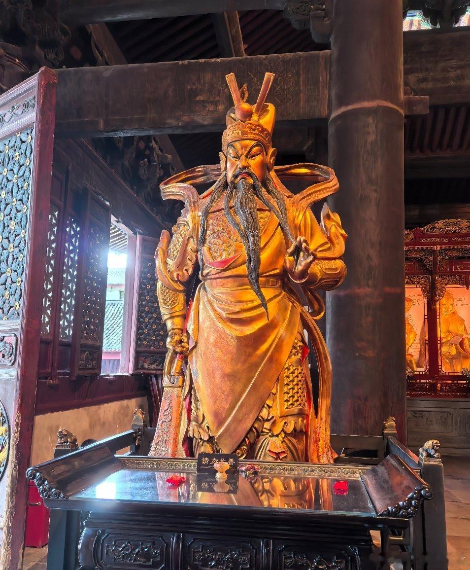 中报出完了，除了某廉航负增长，投的主要公司1H都是两位数增长，而且股东回报都越来