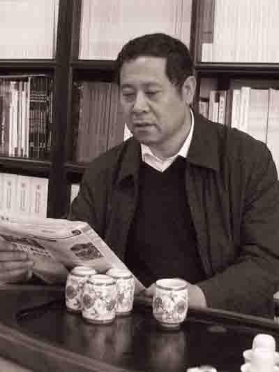 辽宁省刘子余，曾任北票代市长、市委书记，建平县委书记。

1958年出生，辽宁书