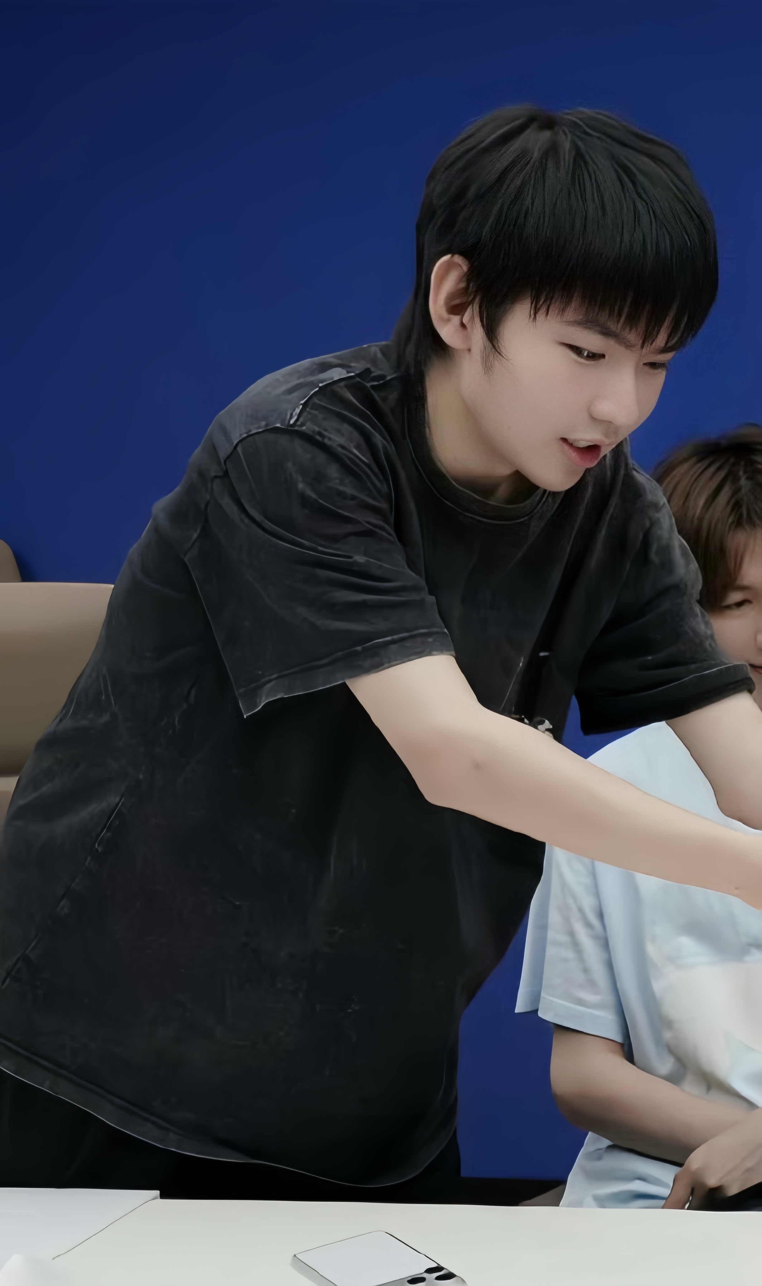 实不相瞒 我想看vlog我想亲耳听到一些唱生日歌 狸言狸语 一些乖巧点头 
