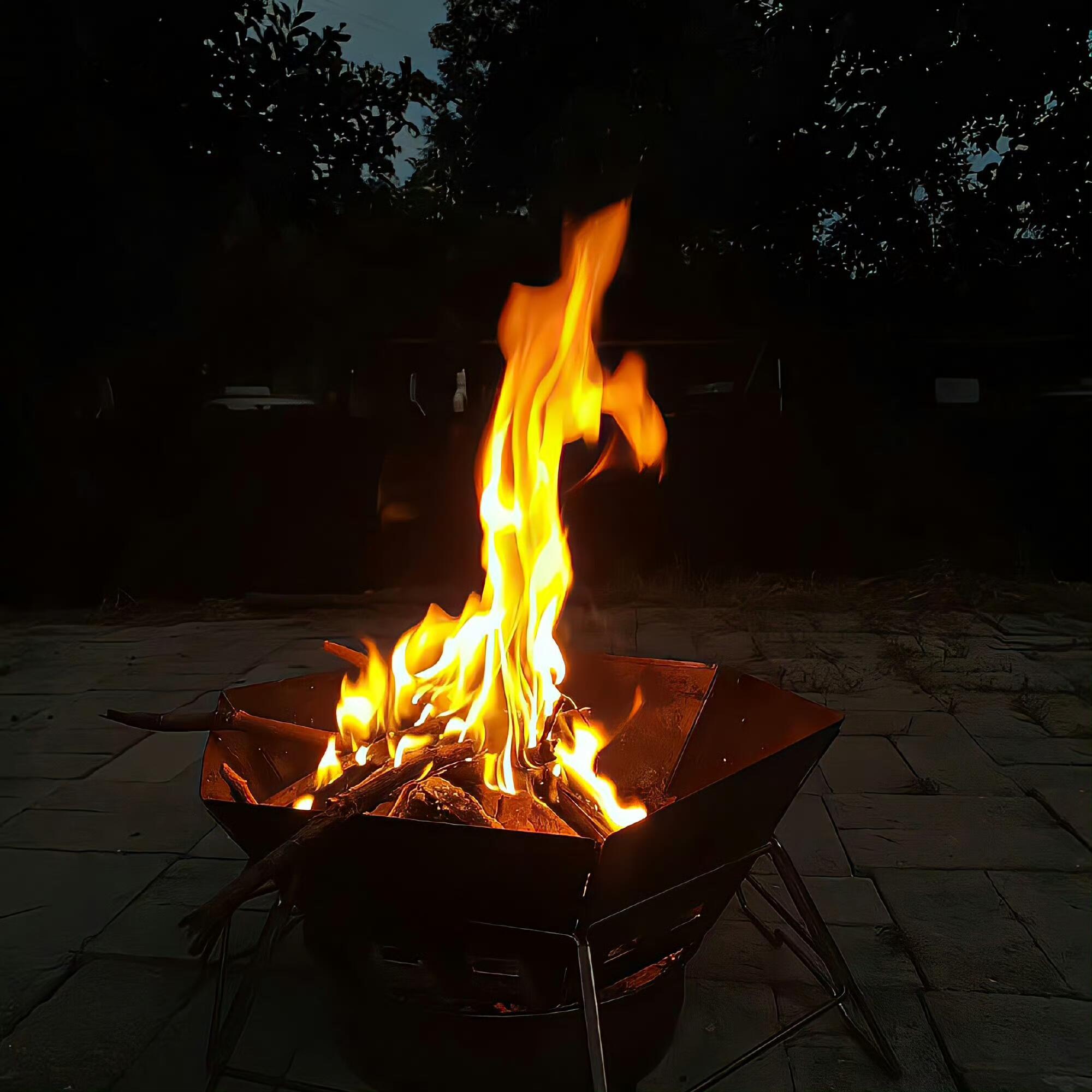 跨这个火盆，祛晦纳吉，百福骈臻，万财聚来。 