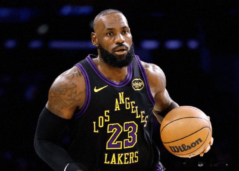 詹姆斯回归骑士可能性很大，练手哈登冲冠



今年休赛期，詹姆斯大概率重返骑士，