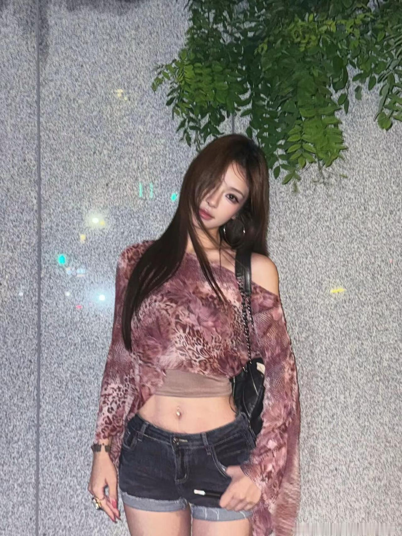 我早就说过 有些感觉只有我能给。jennie感穿搭