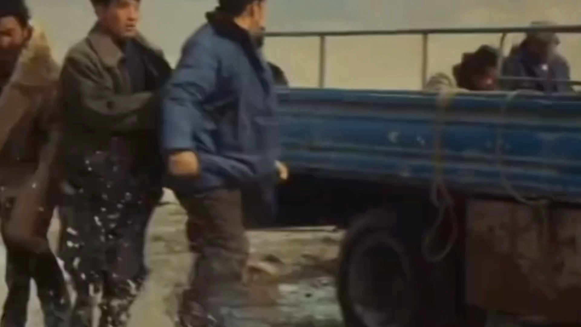 3个月没工资还干得起劲巡山队的故事太好哭又好燃，他们不光扛下来了，还越干越起劲，