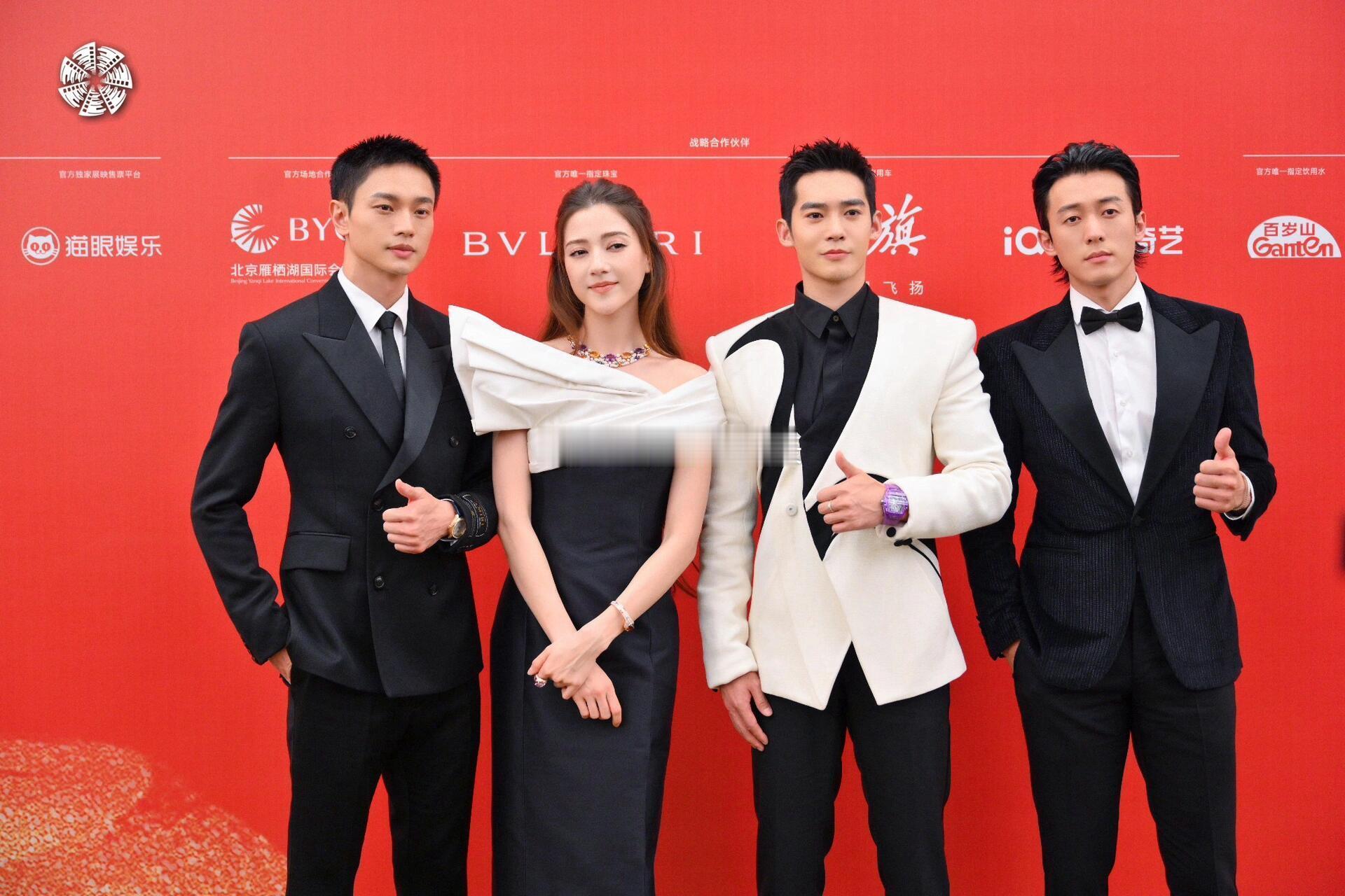 于适、娜然、侯雯元、黄曦彦G社生图，封神小队又相聚了！ ​​​