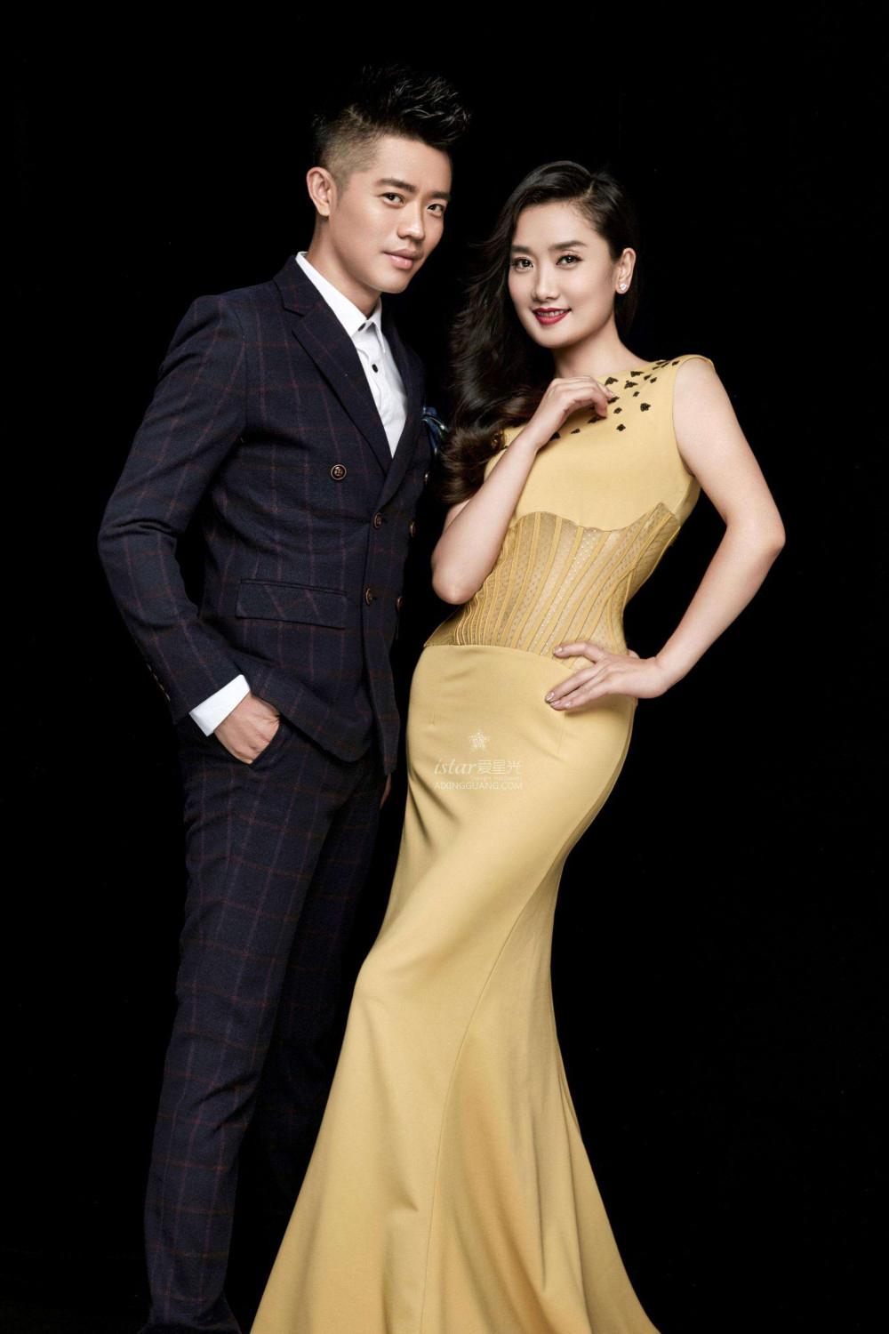 两人默契搭档23年却没成夫妻，网友：知恩图报另辟蹊径
要说到广场舞，大家一定对凤