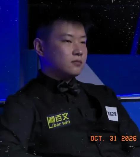 南京国锦赛晚上比赛赵心童、吴宜泽联袂出击，赛况快报:
赵心童对阵排名77位老将伯