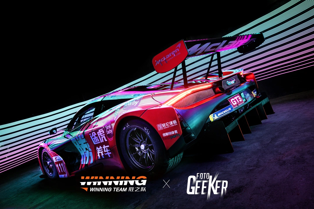 翻出拍过的韩寒的赛车，时至今日还能体会到