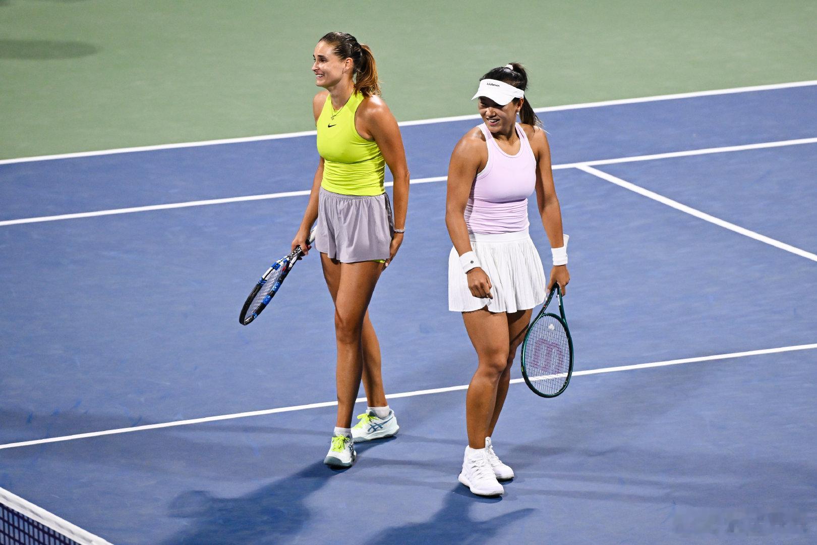 郭涵煜组合晋级辛辛那提4强 WTA1000辛辛那提站双打，克雷吉茨科娃/奥斯塔彭