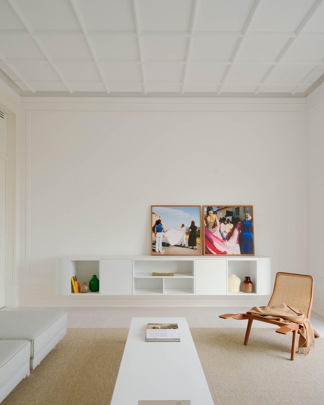 一室留白，满心宁静，把温柔藏进白色肌理里🌿要论什么装修风格耐看且经典大气? 家