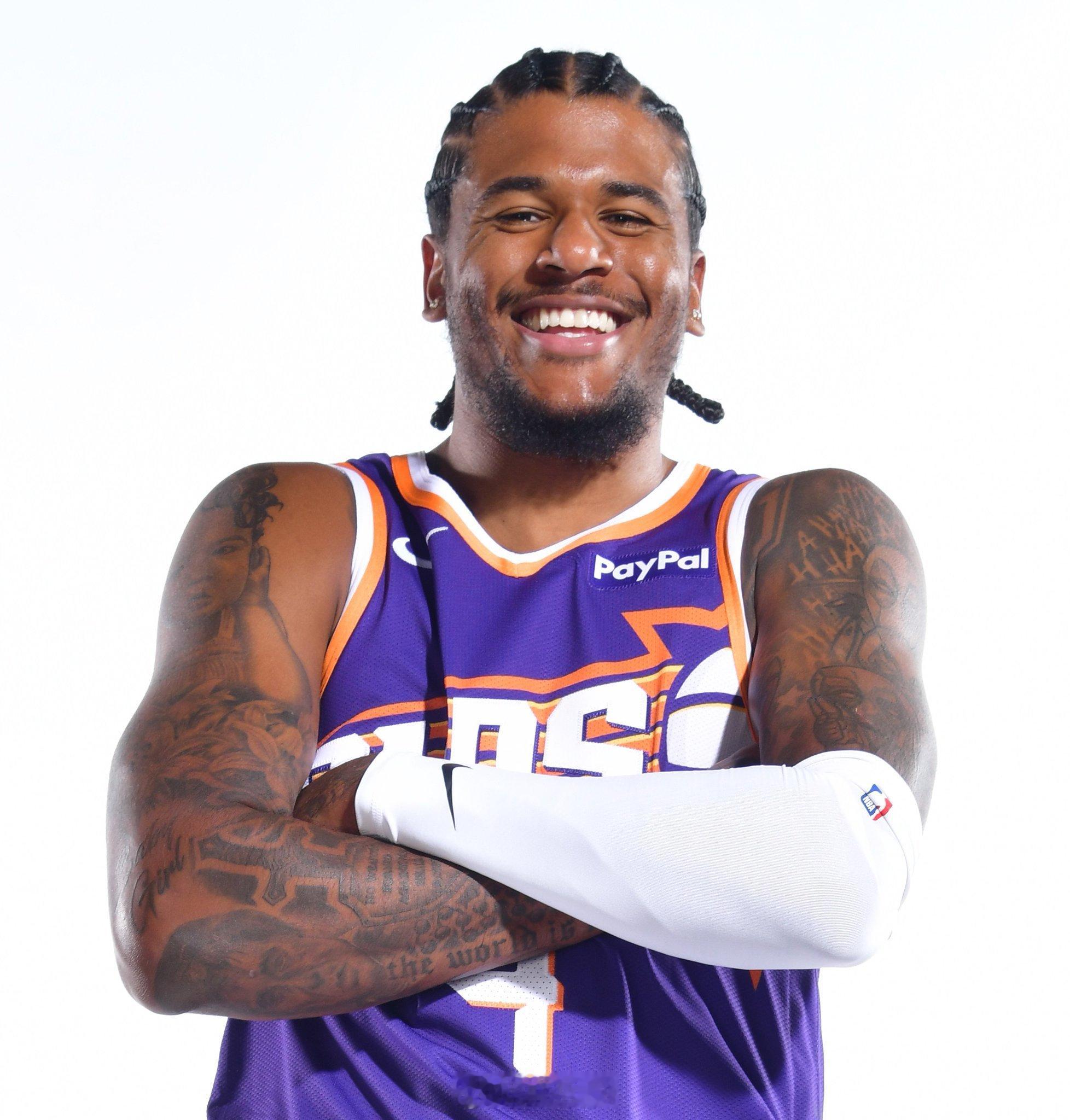 6点，说了场双加时。杰伦-格林常规时间4节球+一个半加时赛的表现只能用灾难形容。