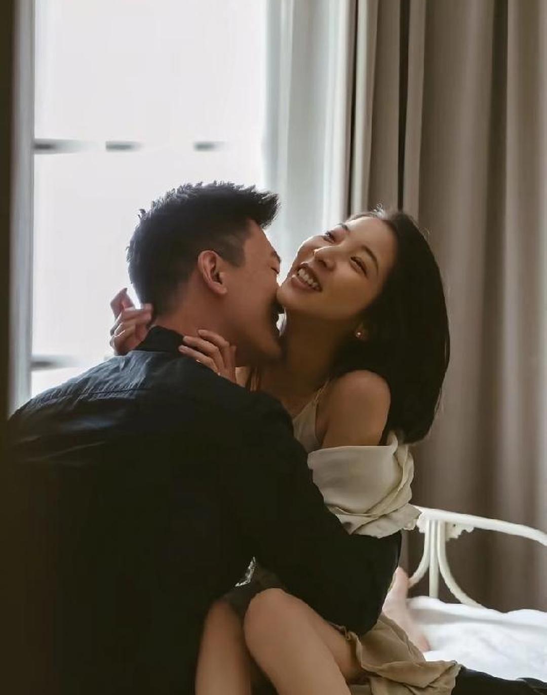 啥叫爱呢？男人越爱女人，越能管住情绪。女人越爱男人，反倒容易情绪失控。男人要是冲