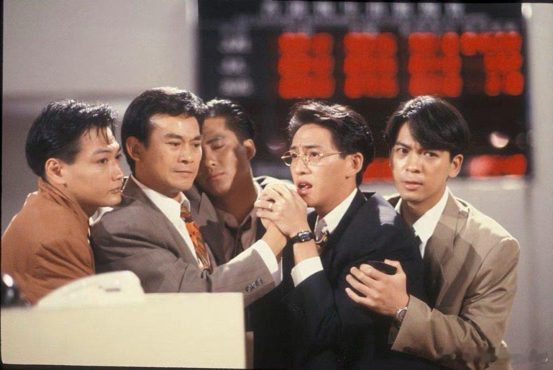 1992年10月5日，《大时代》在翡翠台首播。“我的确打死了方进新，可是重点并不