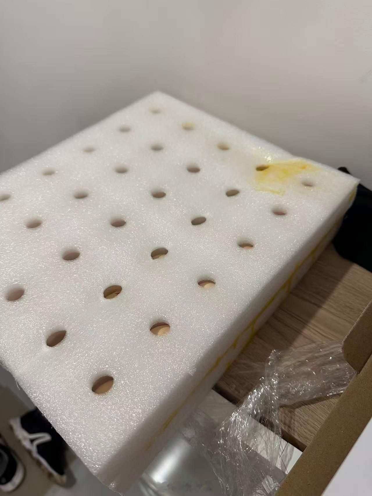 京东上买的鸡蛋，20块钱30个，送到家了坏了几个，自己申请赔偿后，直接把钱都给退