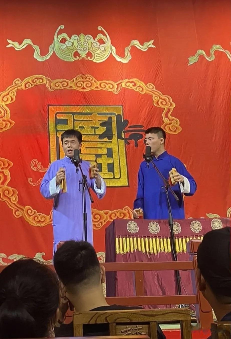 一男子出差北京，以280元买了一张德云社演出门票，演出结束后，他说出了很多人不敢