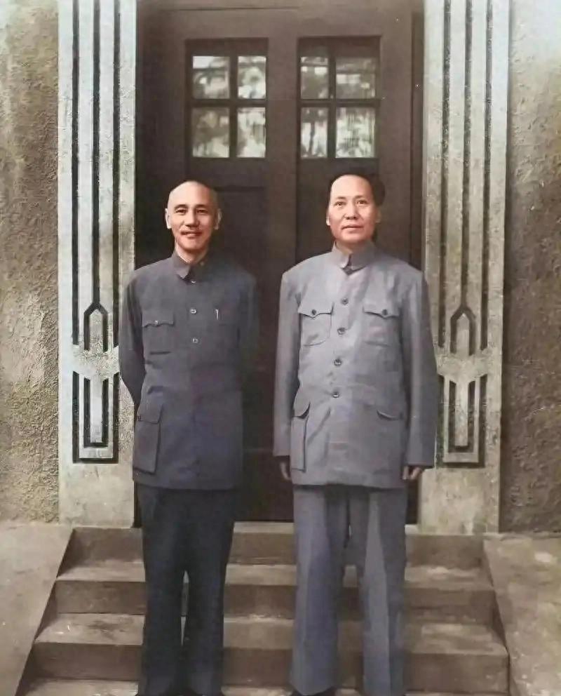 重庆谈判前夕毛主席联合李克农巧妙布局，蒋介石怒斥下属全是饭桶，背后有何精彩故事？