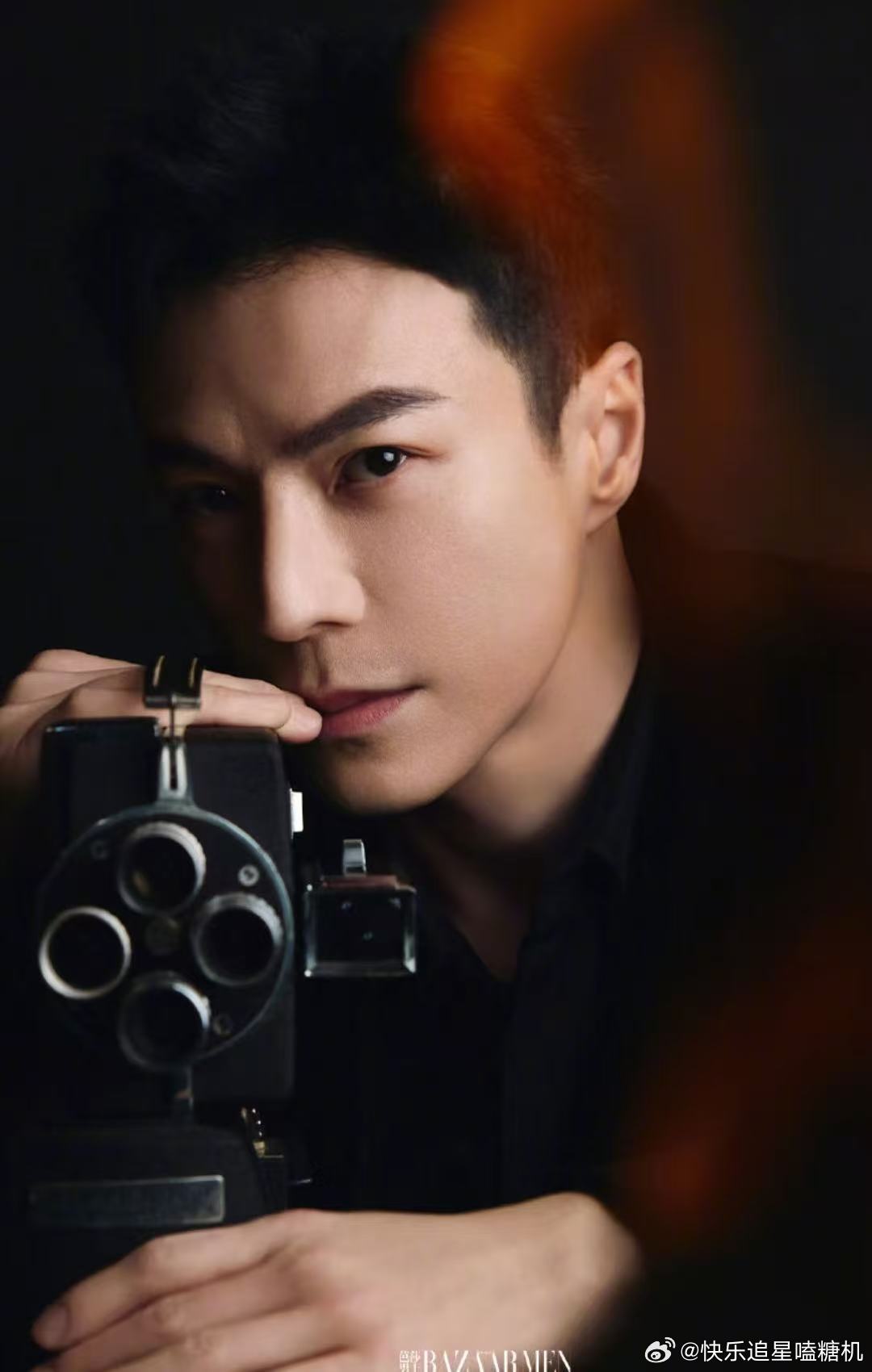 终于有男二拿到了顶级痴情剧本 王冠逸这拿的是顶级痴情剧本吧，一半事业脑一半周也脑