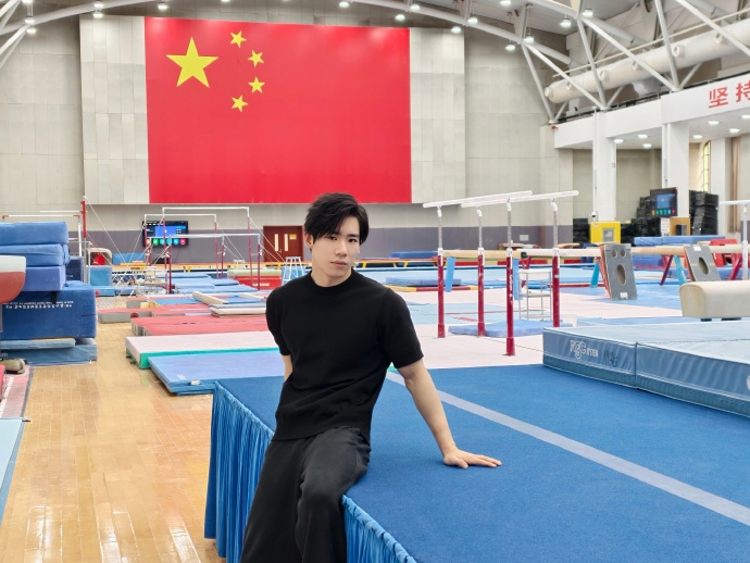 张博恒祝冬奥健儿新春快乐发博：“消失的这段时间，是在默默翻腾。想念大家，也享受网