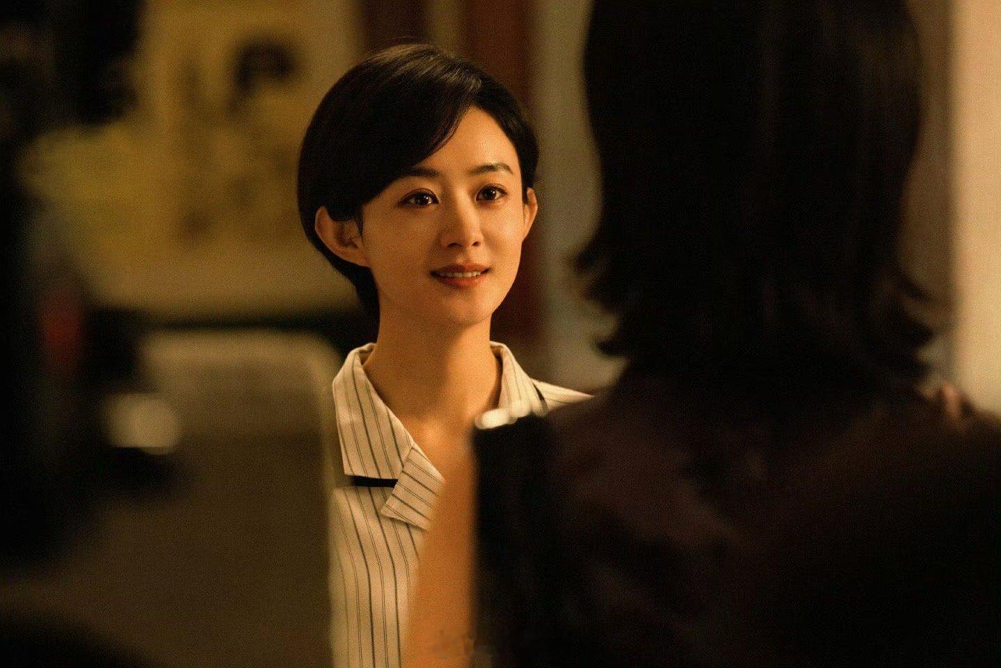 央视认证小城大事口碑收视双丰收不愧是粉丝心中的扛剧女王啊！赵丽颖的《小城大事》被