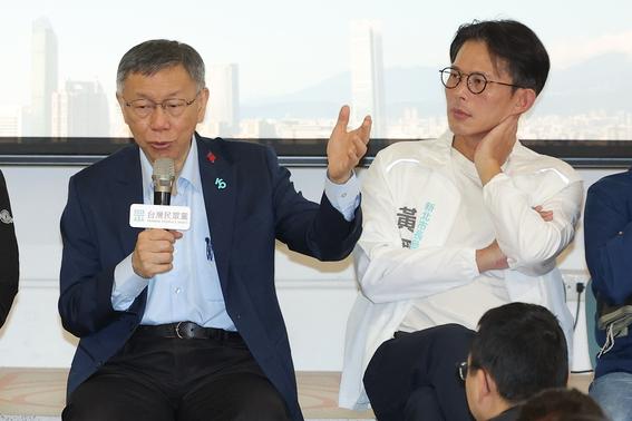 推喝鲜乳、营养午餐免费　柯文哲指蒋万安「骗选票」　蒋万安回应「这句话」

梅花新