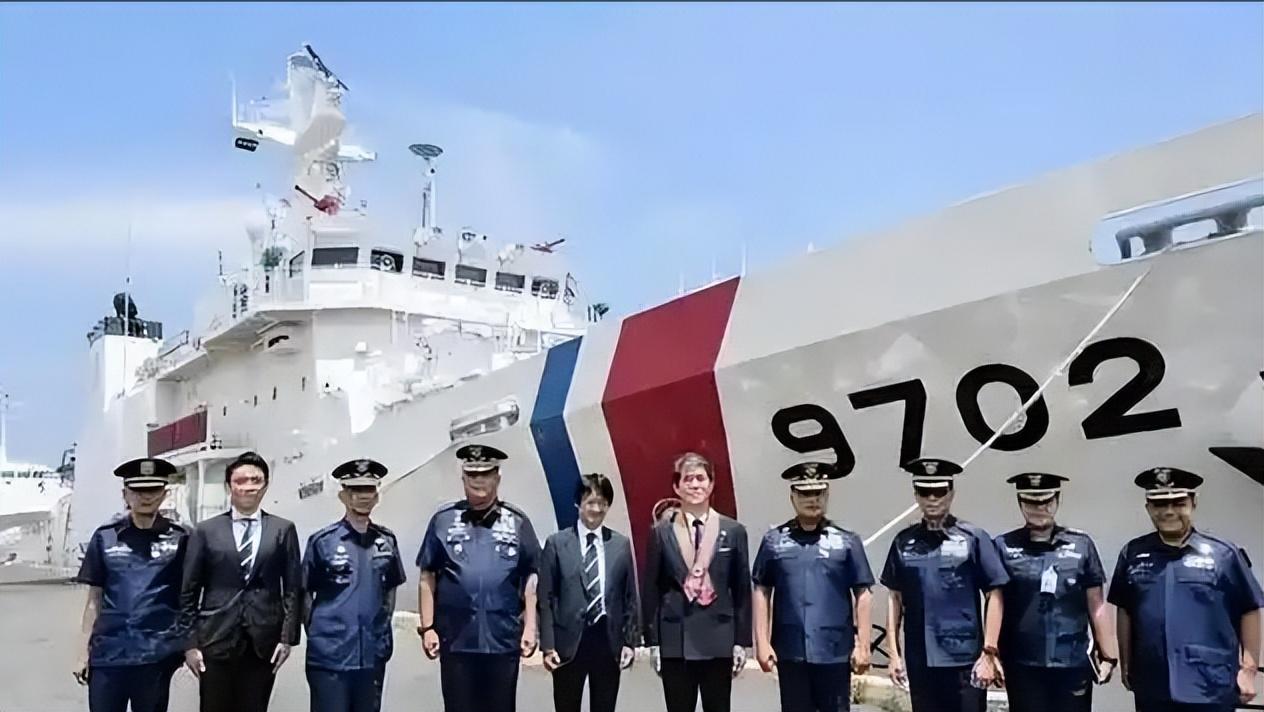 美日菲联手搅局亚太，挑衅动作接连不断，面对这场精心策划的围堵与施压，中国没有沉默