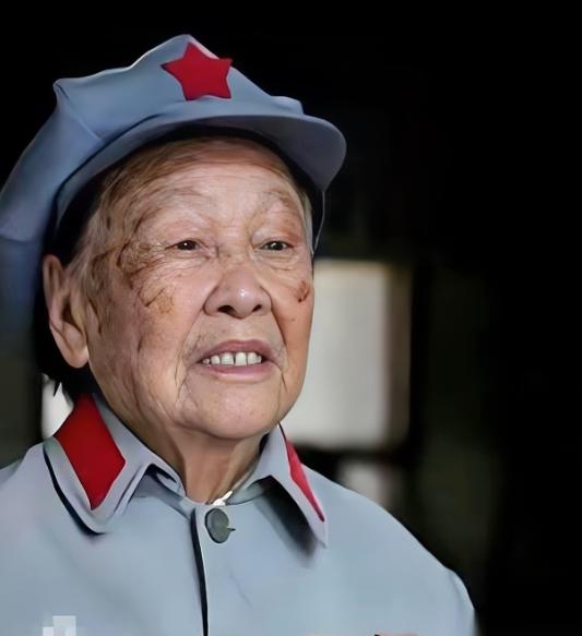 她真想一头撞死，被扔进西宁的大仓库里，每天都有不同的男人来糟蹋她，可是一摸肚子，