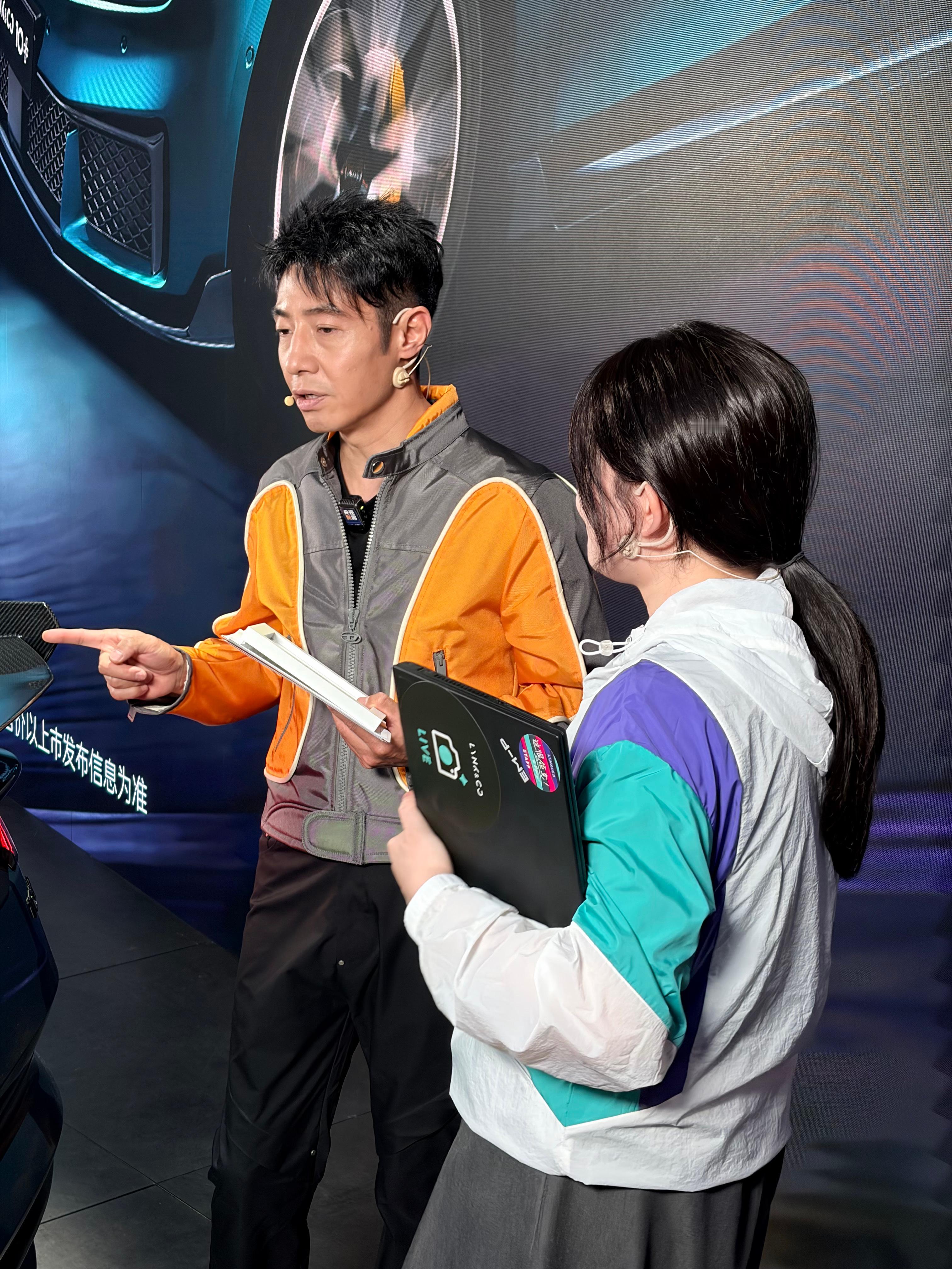 暴走了两万步早7点到晚6点燃尽了朋友们 北京