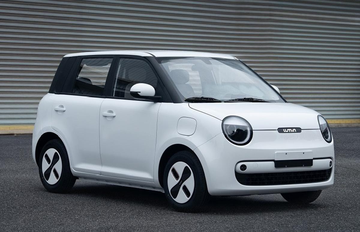 这才是精致小车该有的样子！
两门电动小车的风口逐渐过去了，而四门已经成为电动小车