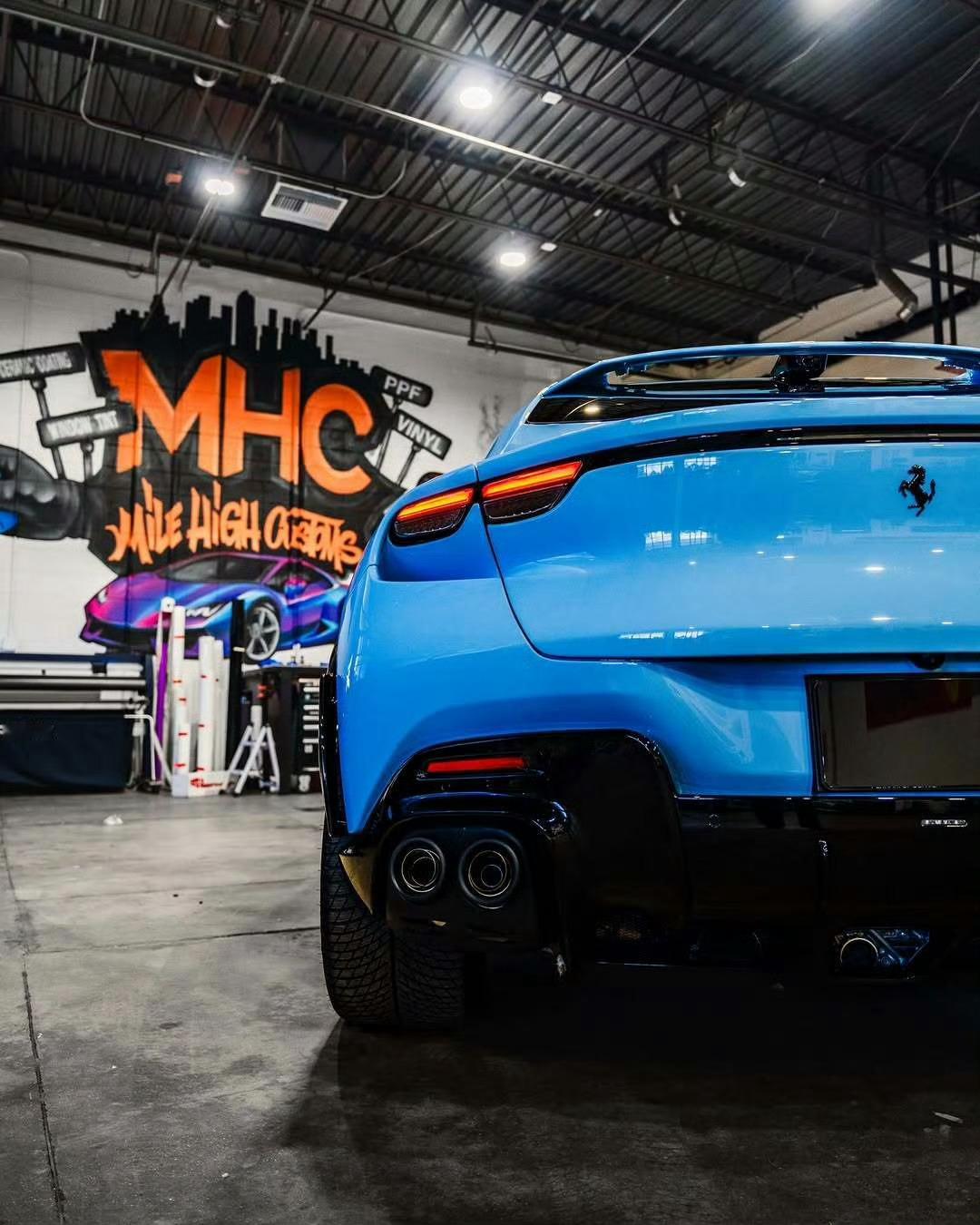 法拉利 Purosangue 