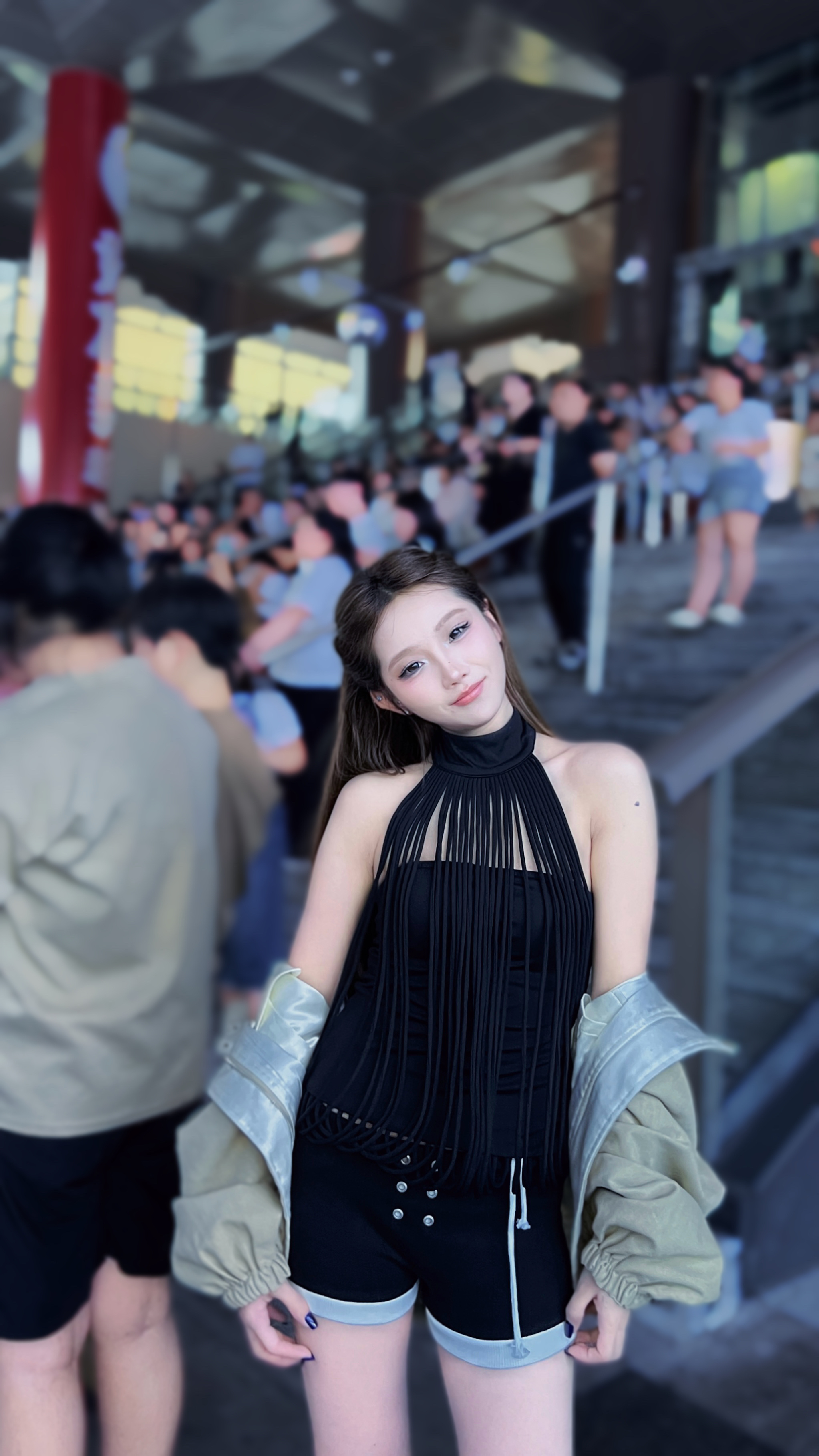 今晚七点半不见不散邯郸的宝贝们 给你们准备了现场小礼物 ❤️ 还有神秘嘉宾哦 
