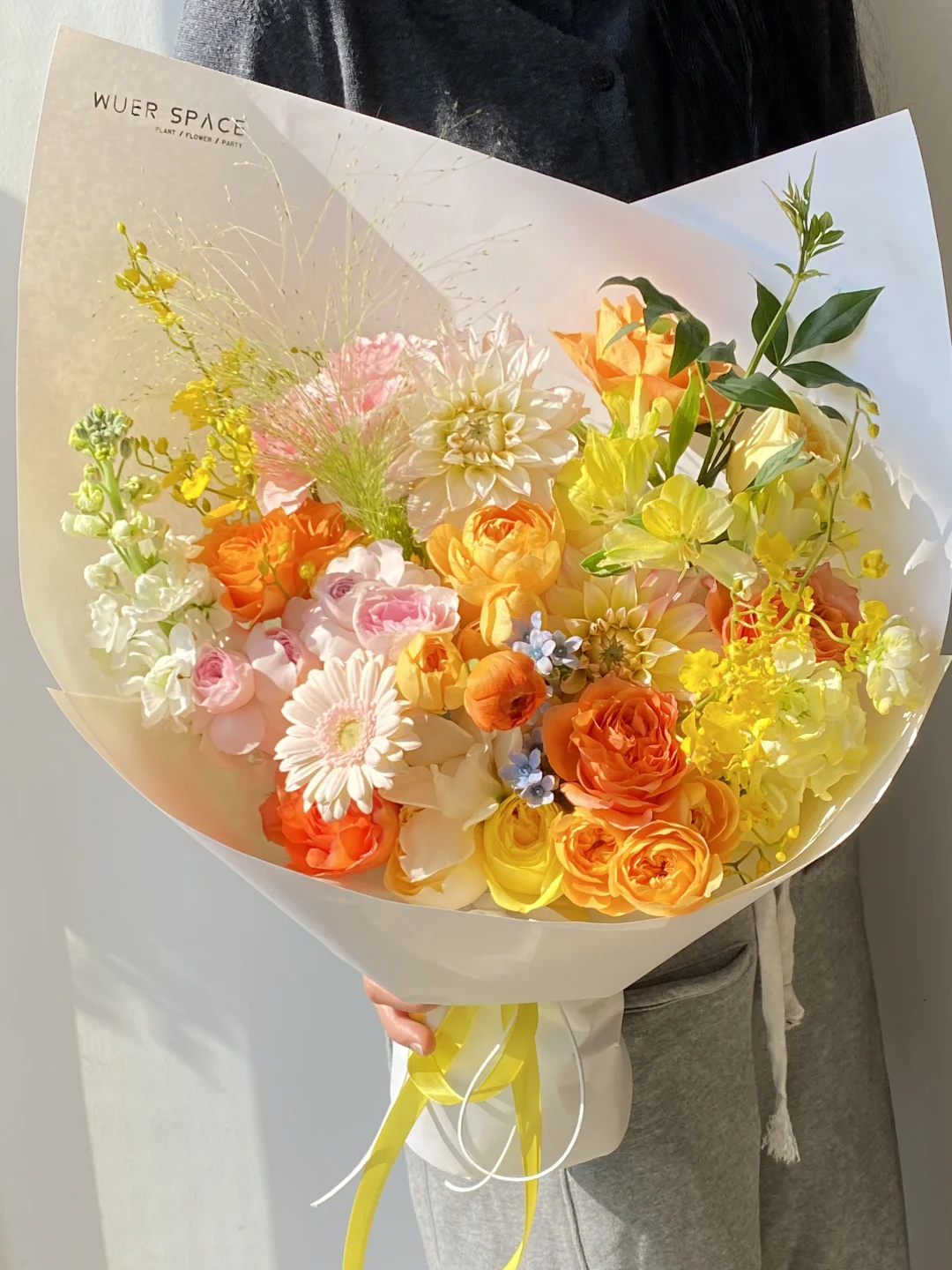 橙黄色系的花束，阳光☀️