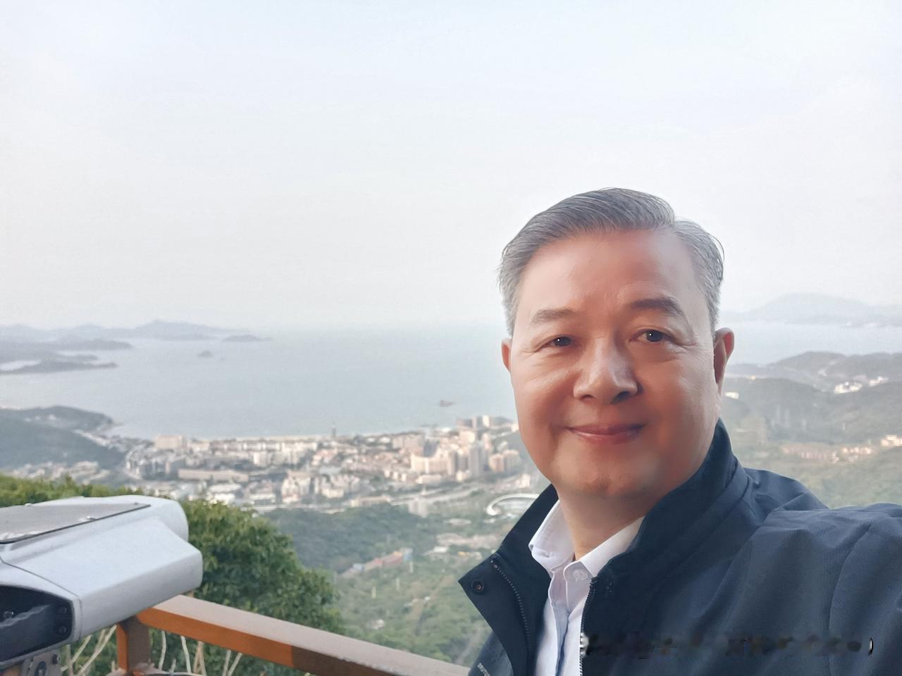 终于知道现在有那么多负债的人了，原因是他们没有一家能赚钱的企业，而盲目的去做所谓