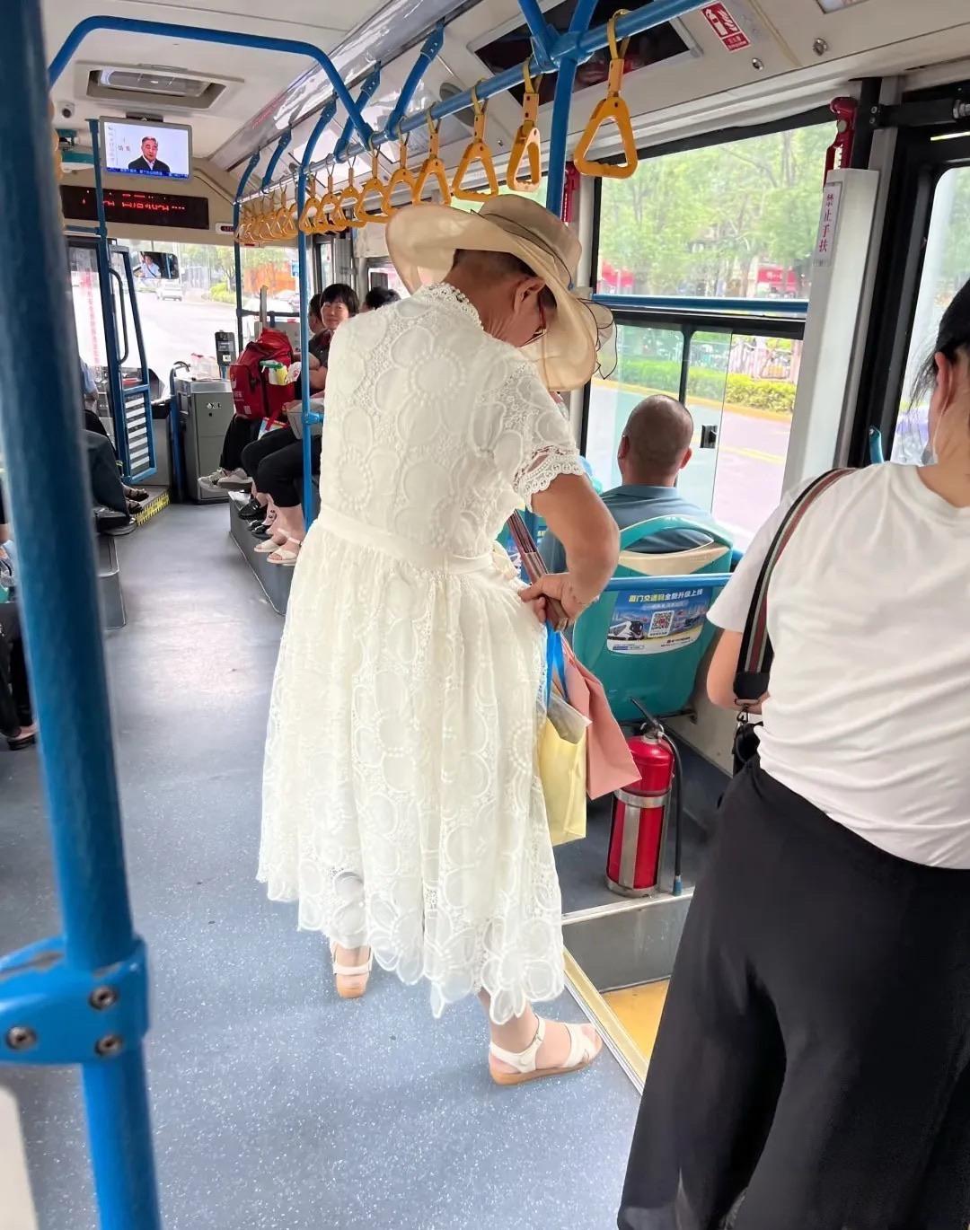 这大爷是真的牛