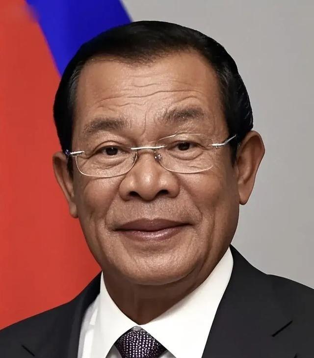 [微风]洪森这趟北京之行，走得那是相当狼狈。6月25日，洪森开启了为期三天的访华