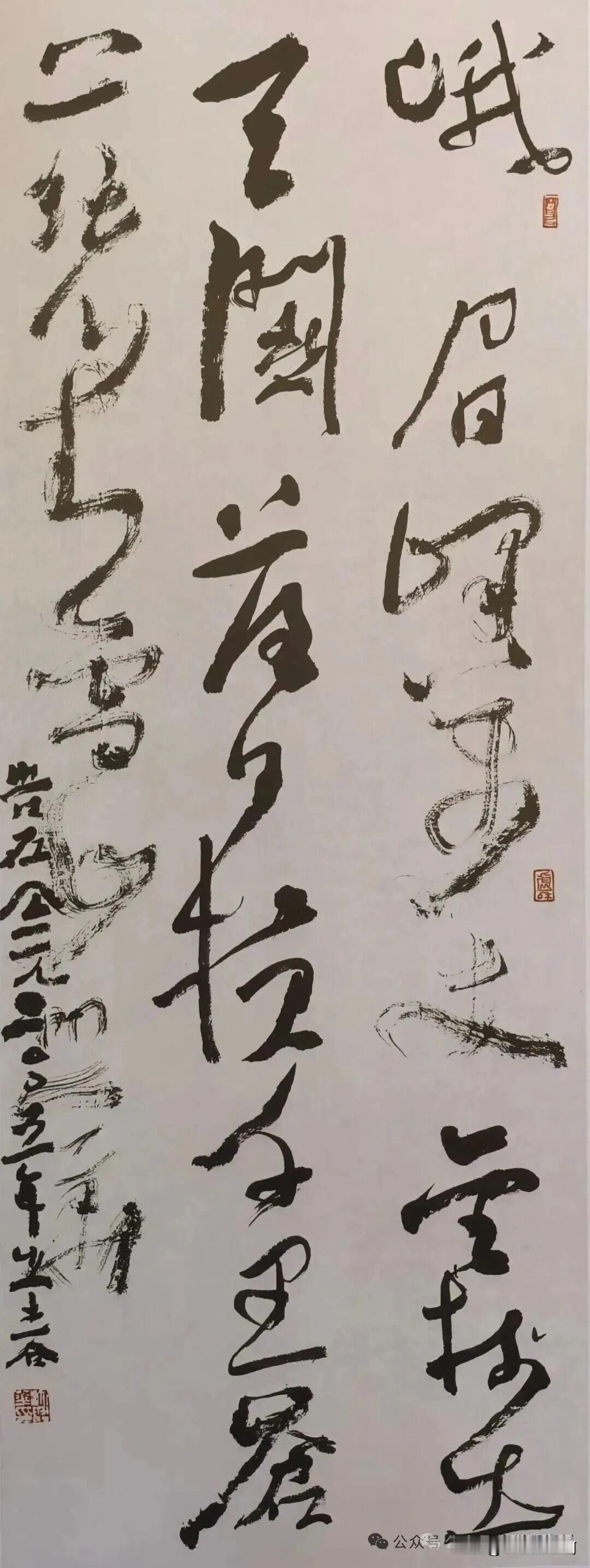 其实沃兴华表现出来的水准还是不错的
整体气质还是可以的
他的创新属于激进，但是没