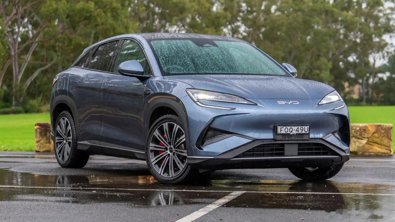 比亚迪海狮07EV，7月出口14000辆，今年累计出口65379辆。  

海狮