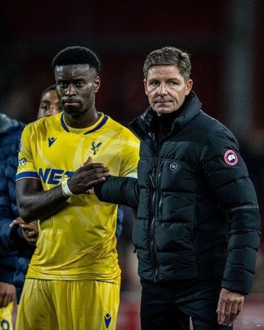 水晶宫变天，队长、主帅先后告退队长格伊被曝加盟曼城后，水晶宫功勋主帅格拉斯纳确认