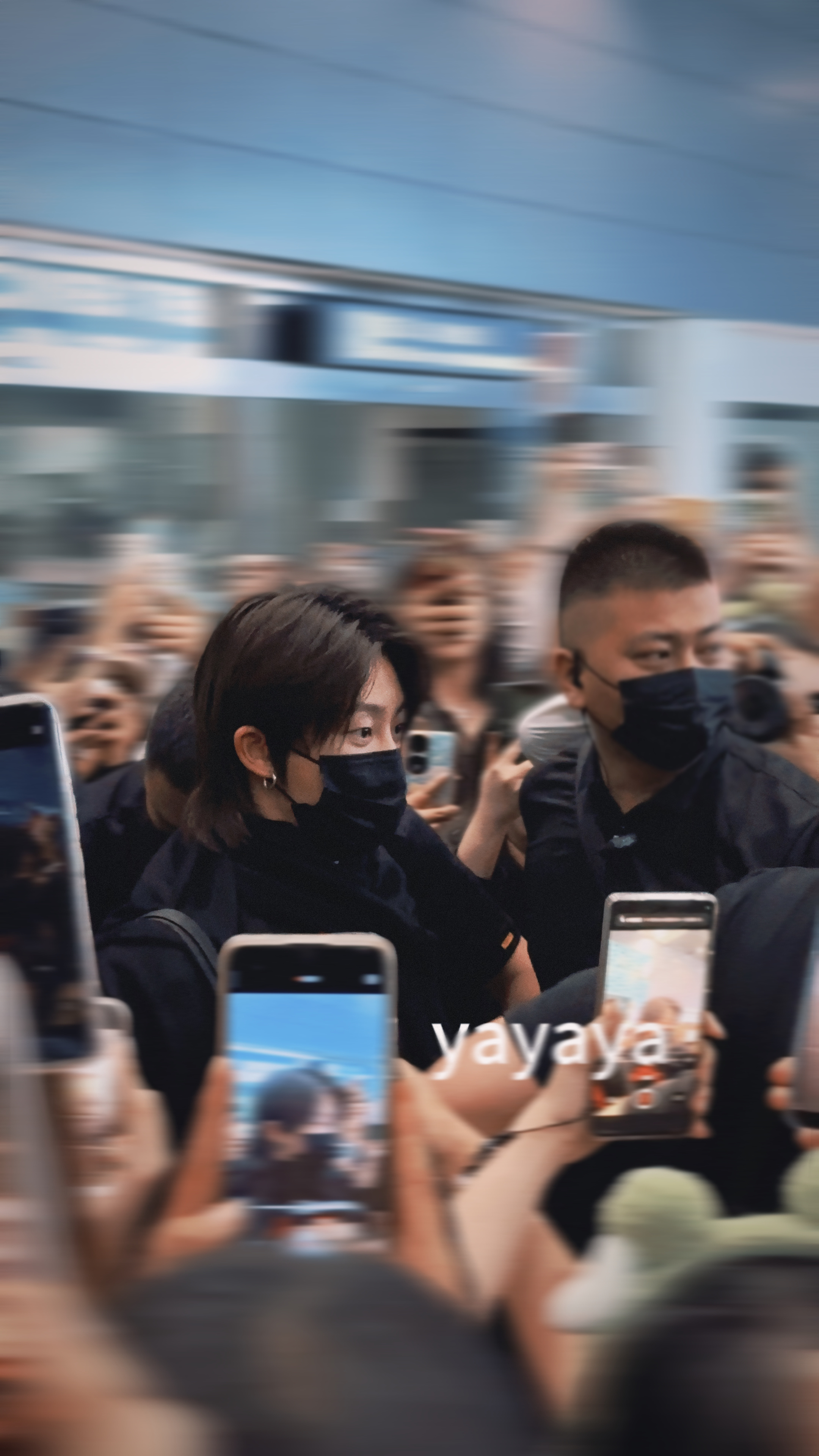 #The8徐明浩[超话]# 240520西安如期而至的520礼物🌹🥹 ​​​