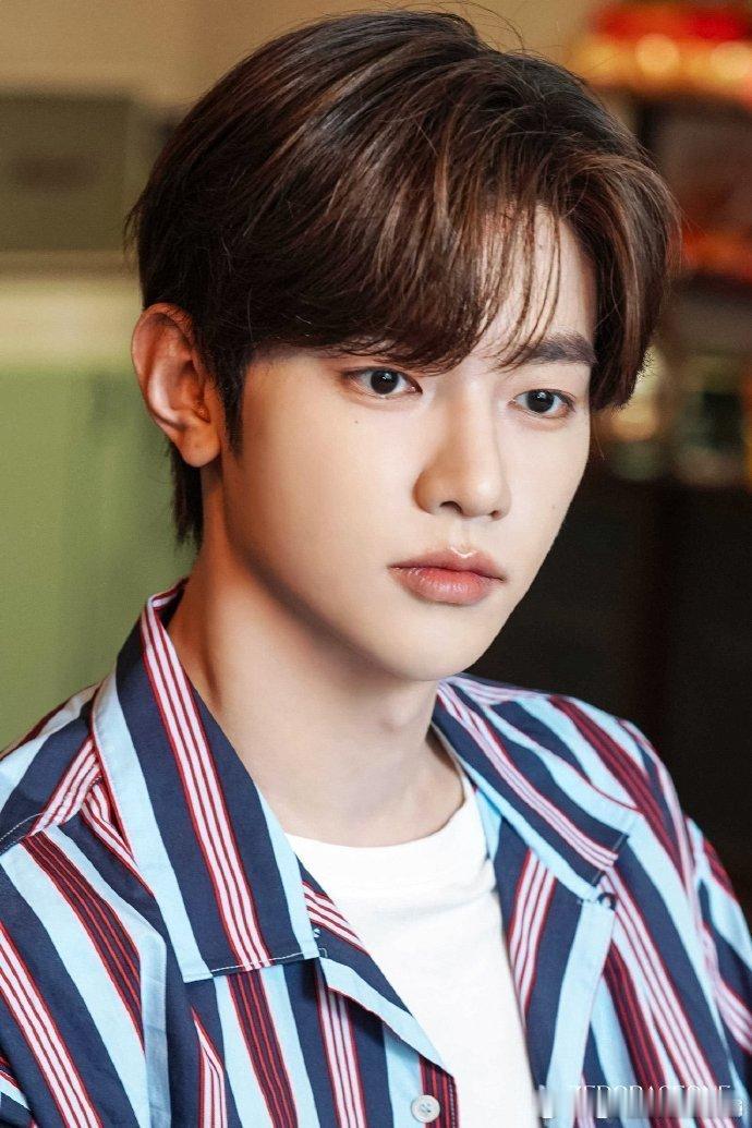 章昊 <去月球吧> 幕后花絮照发布，期待新的角色 好帅哇欧巴