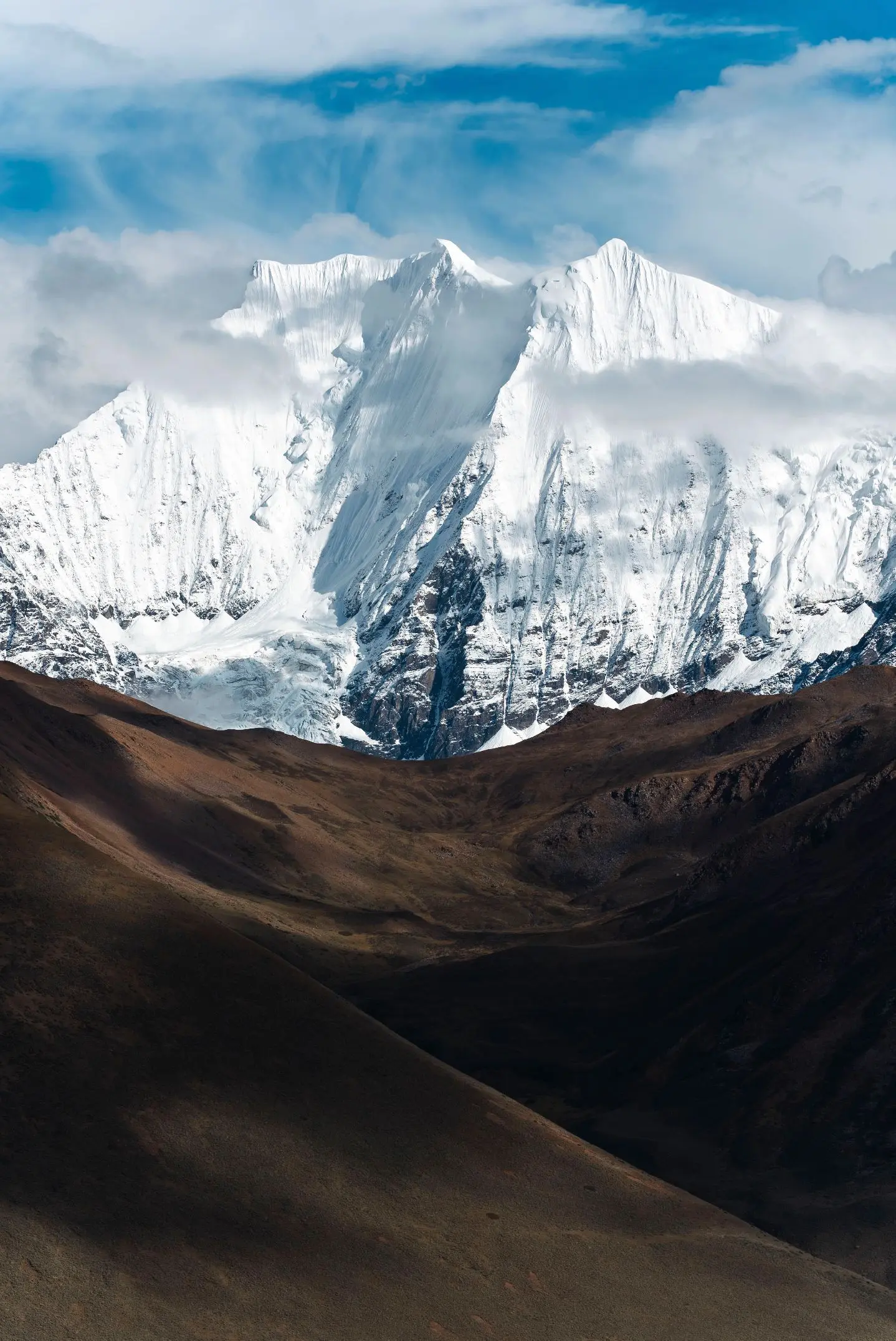 提前拿到了唯卓仕135mm F1.8 这颗镜头，在川西拍了一些照片，说...