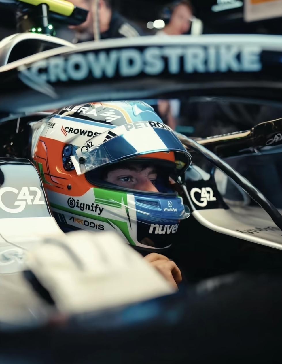 基米·安东内利是梅赛德斯车队的一位顶尖天才车手，为什么这么说，因为他只有19岁，