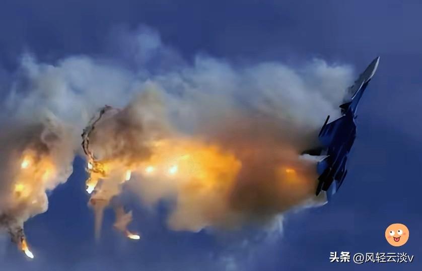 当地时间3月25日下午，一架从“亚伯拉罕·林肯”号航空母舰上起飞的F/A-18E